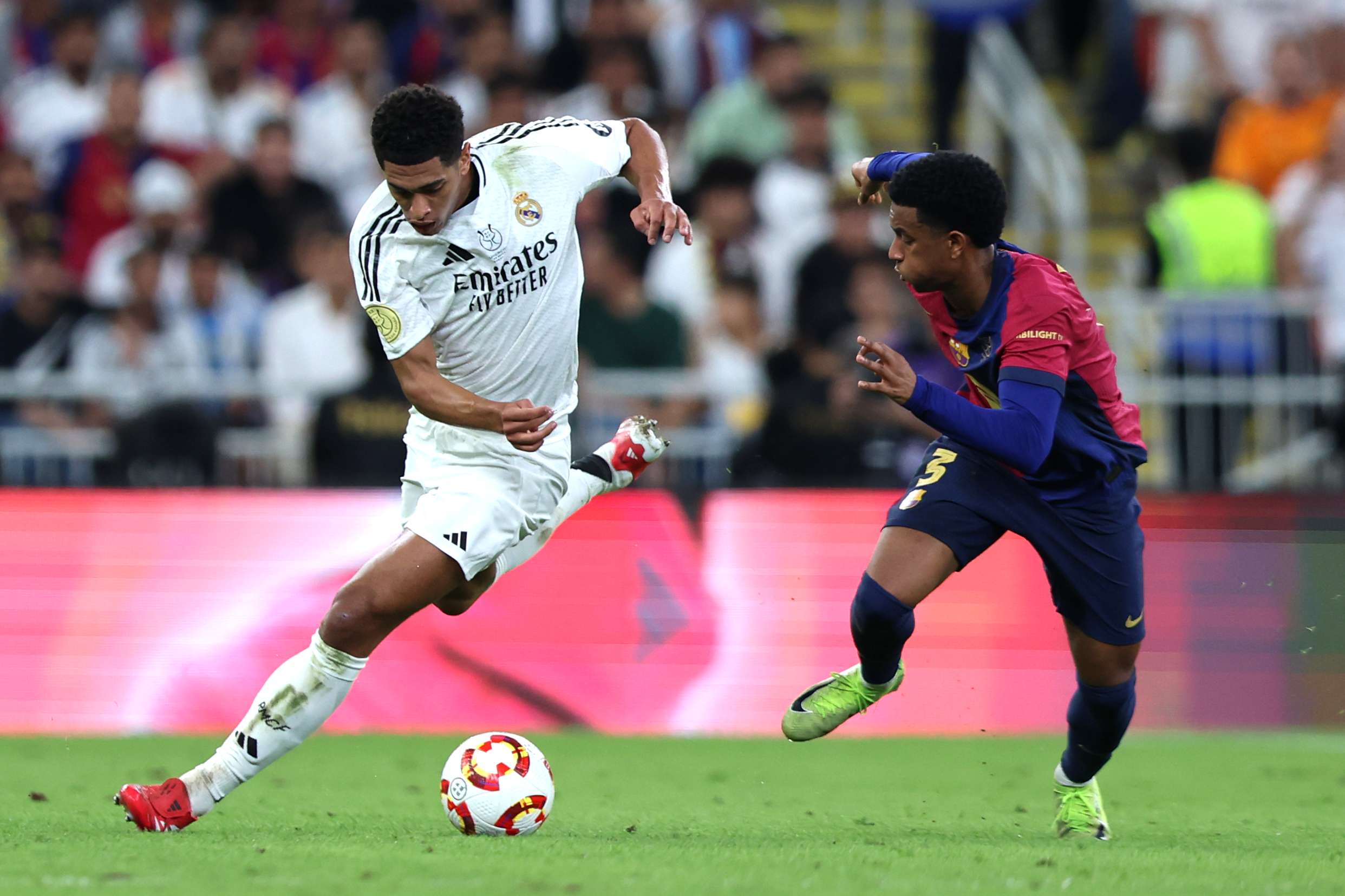 是否能借助 是否能借助